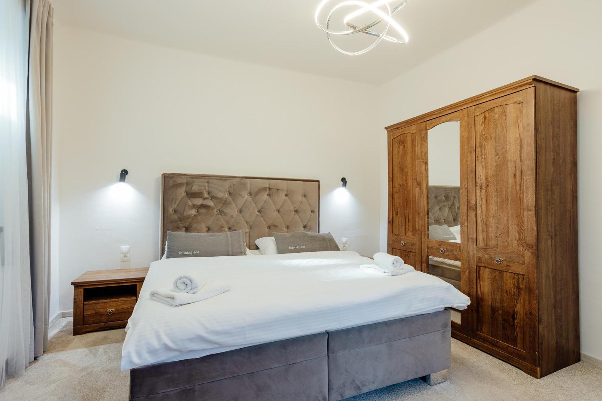 Botanicky Dvor Apart otel Banská Štiavnica Dış mekan fotoğraf
